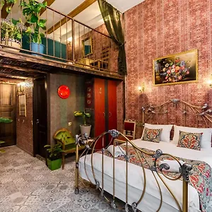 Tiflis Boutique Hotel